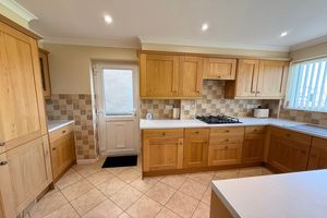 Kitchen- click for photo gallery
